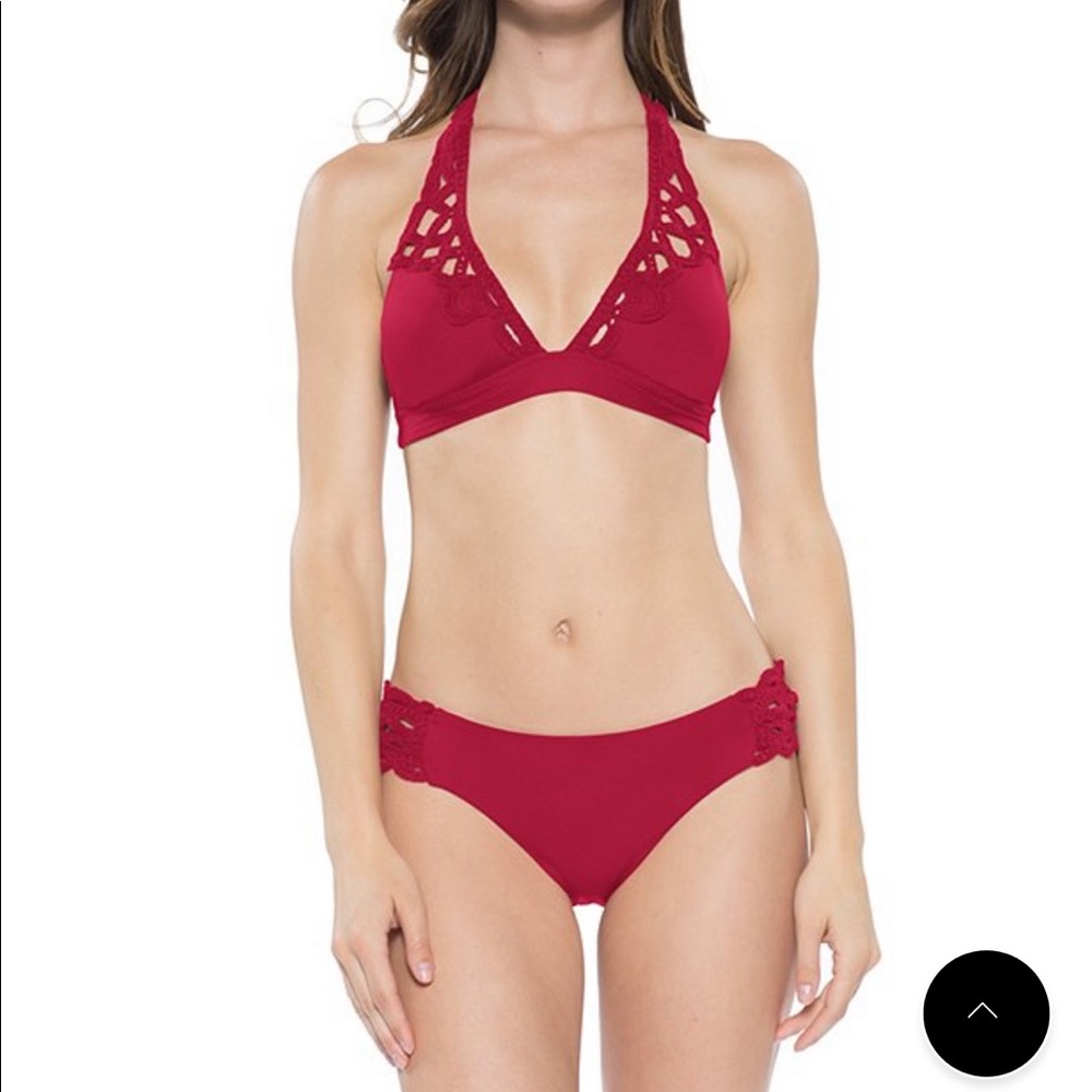 EXCELLENT CONDITION ❤️ BECCA Crochet Bikini